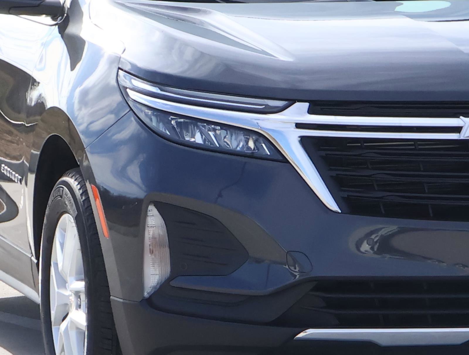 Used 2023 Chevrolet Equinox LT FWD image 7