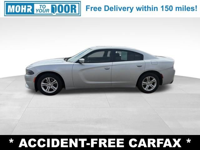 Used 2019 Dodge Charger SXT image 2