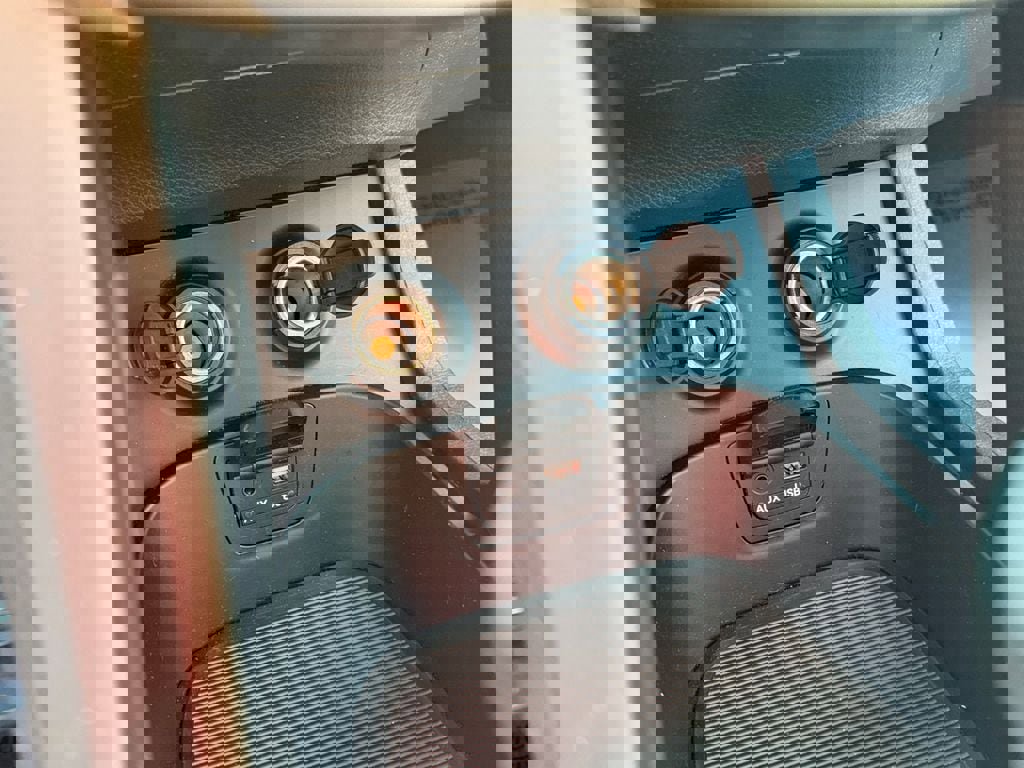 Used 2015 Hyundai Santa Fe Sport w/ Option Group 03 image 26