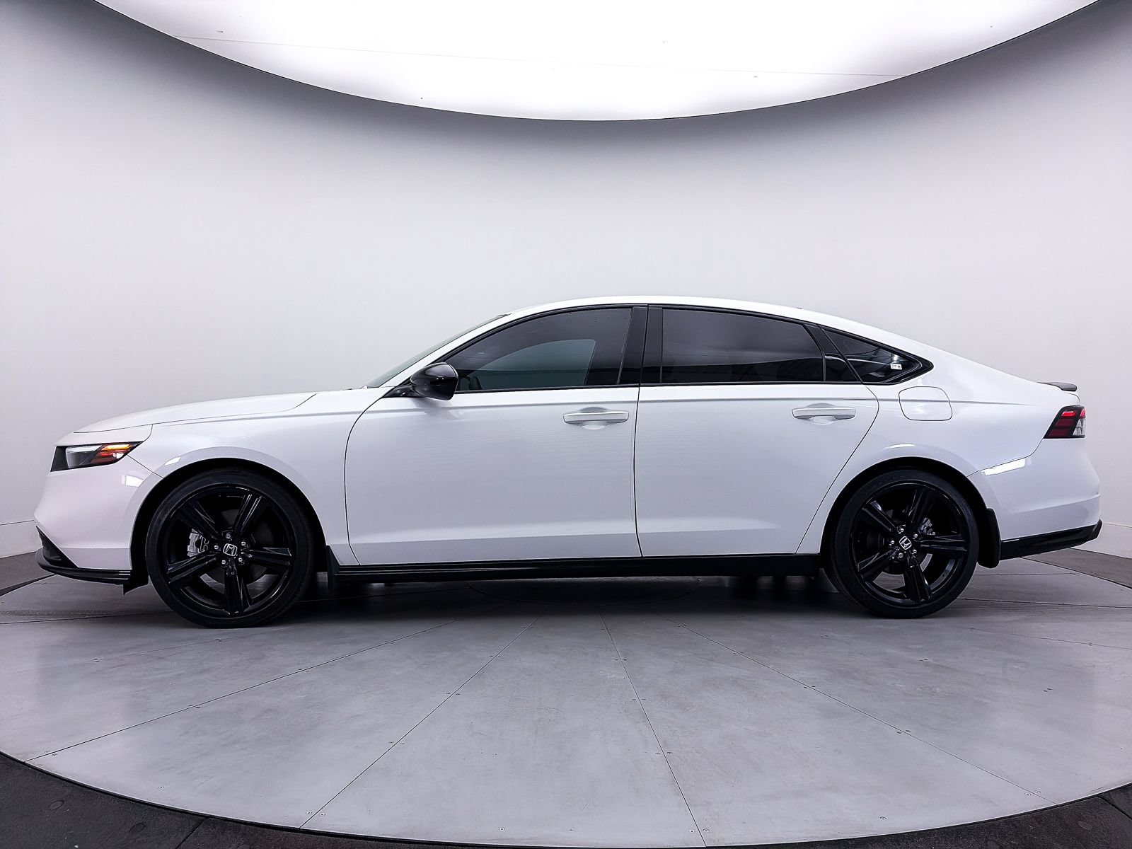 Used 2023 Honda Accord Sport image 43