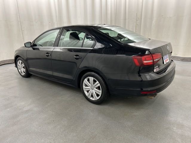 Used 2017 Volkswagen Jetta S image 3