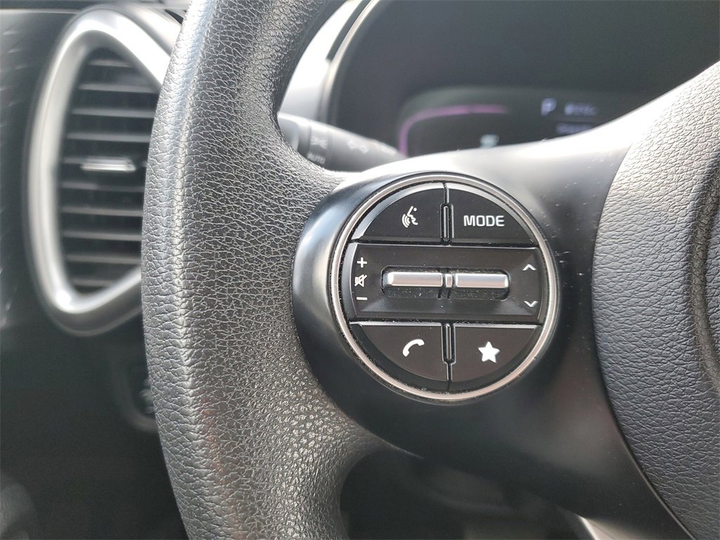 Certified 2024 Kia Soul LX w/ Option Group 015 image 20
