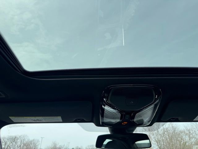 Used 2023 BMW 330i xDrive 330i xDrive w/ M Sport Package image 17