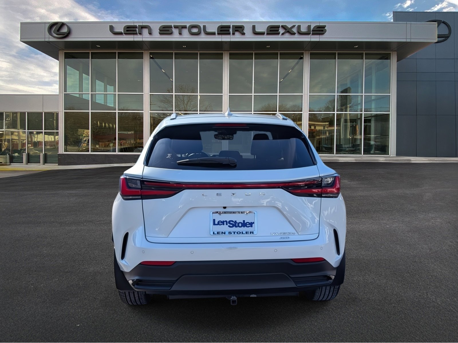 Used 2024 Lexus NX 450h+ AWD w/ Luxury Package image 4
