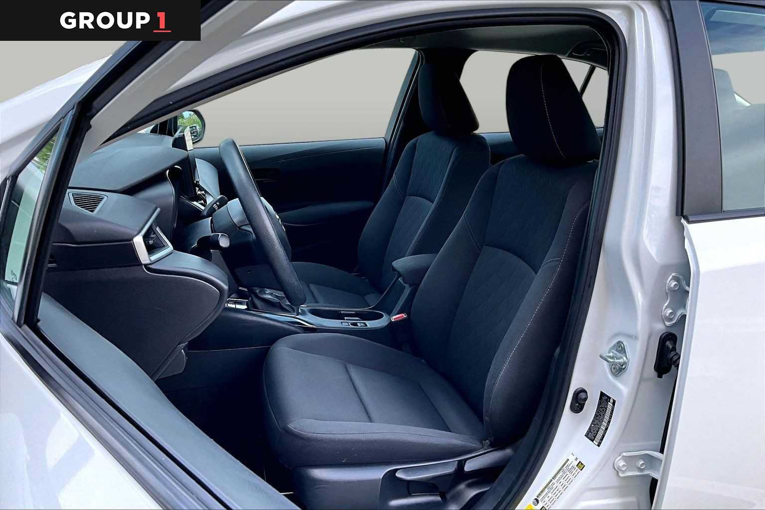 Used 2024 Toyota Corolla LE FWD image 9