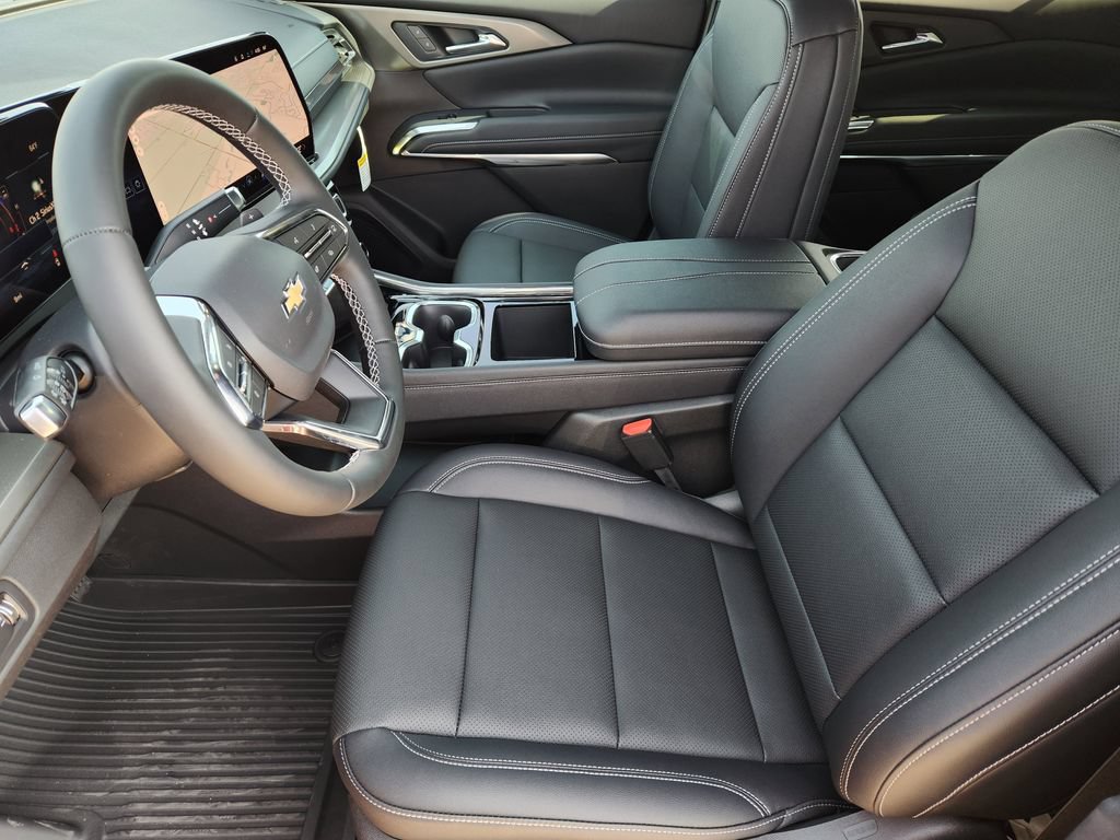 New 2026 Chevrolet Traverse LT w/ Driver Confidence Package FWD image 9