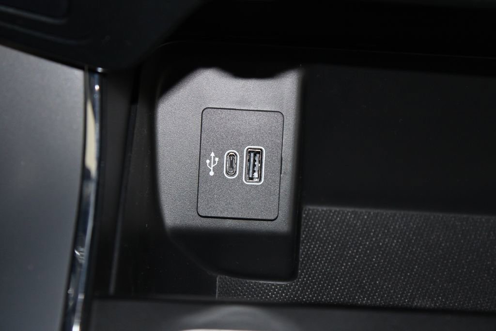 New 2025 Ford F150 XLT w/ Equipment Group 302A MID image 44