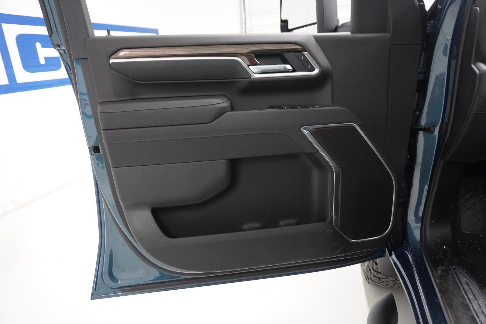 New 2026 Chevrolet Silverado 2500 LT w/ Trail Boss Package image 10