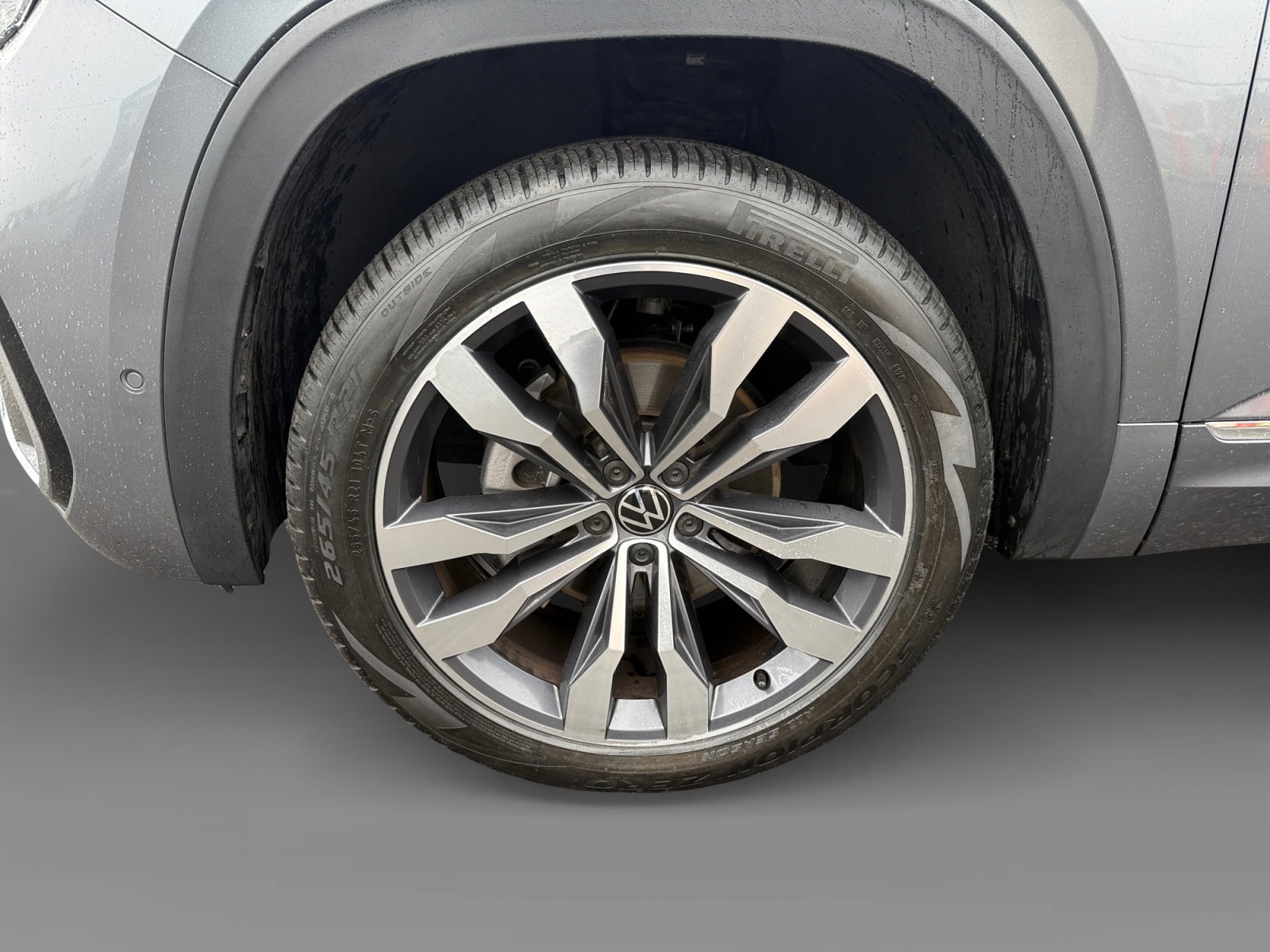 Used 2023 Volkswagen Atlas SEL Premium image 9