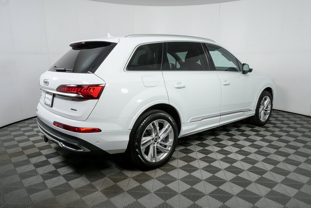 Used 2022 Audi Q7 3.0T Premium Plus w/ Premium Plus Package image 3