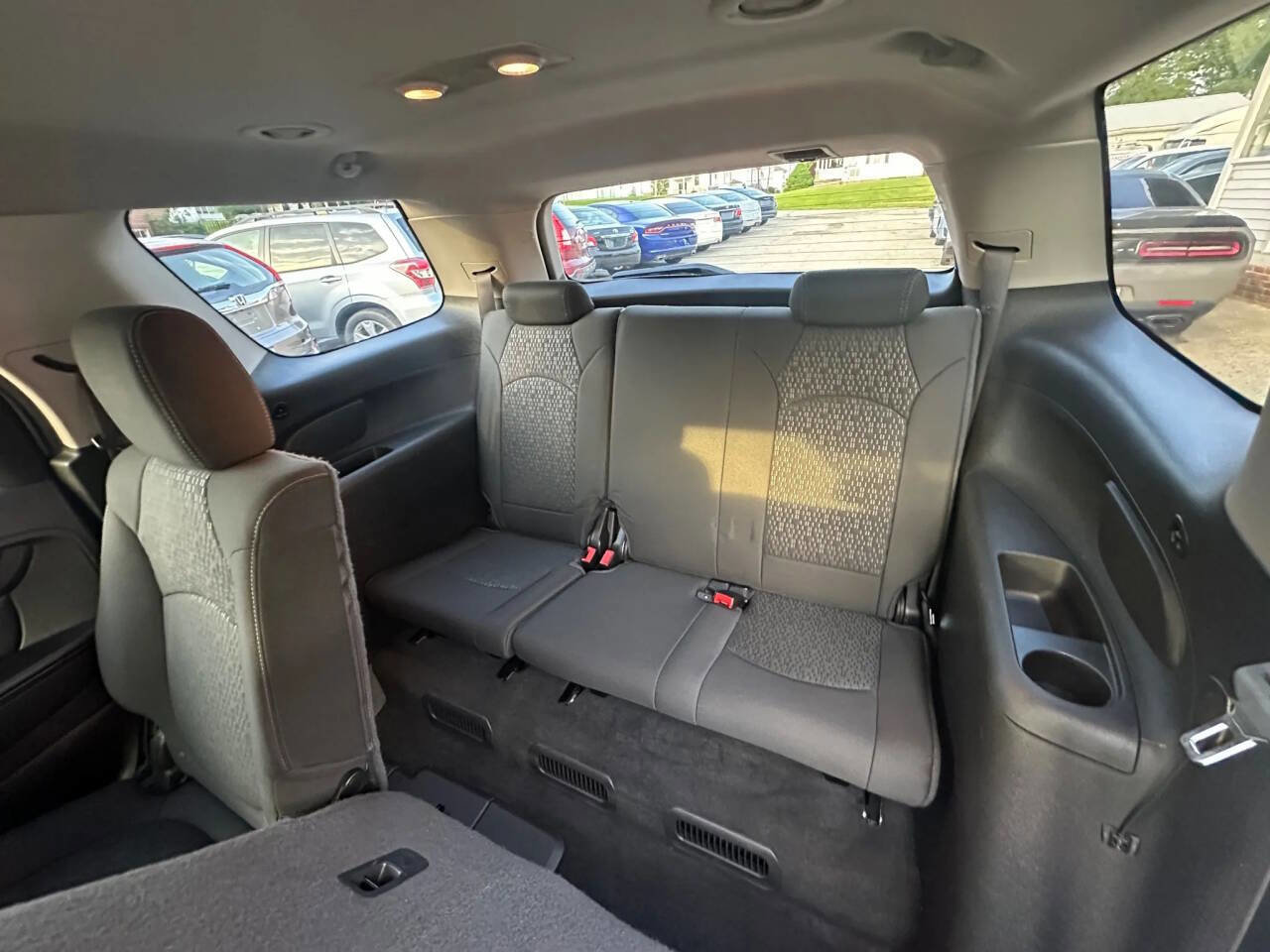 Used 2014 GMC Acadia SLE image 11