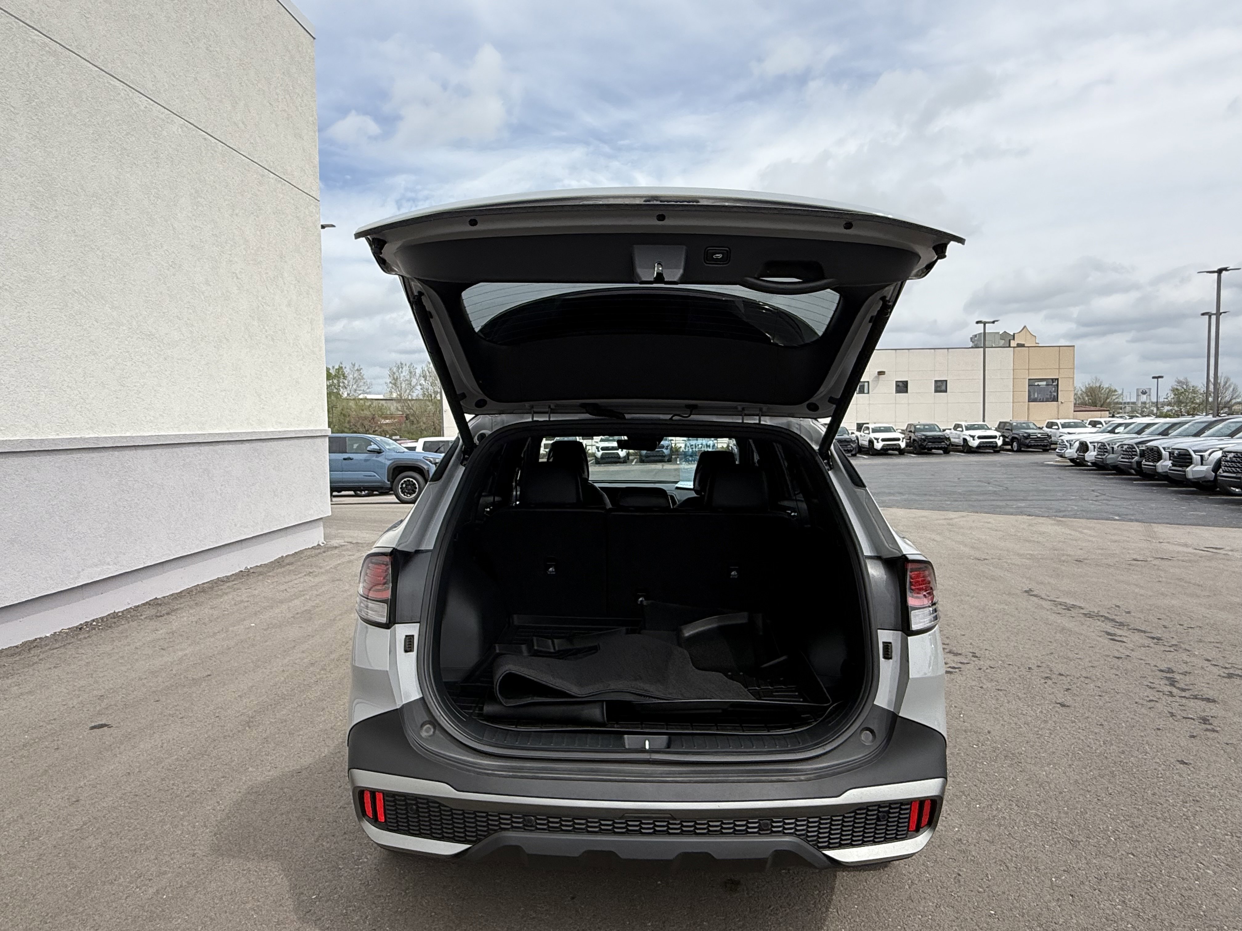 Used 2023 Kia Sportage X-Pro image 5