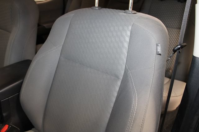 Used 2022 Toyota Tacoma SR5 RWD image 8