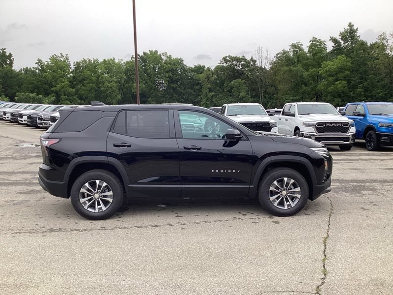 New 2027 Chevrolet Equinox LT w/ Convenience Package II AWD/4WD image 8