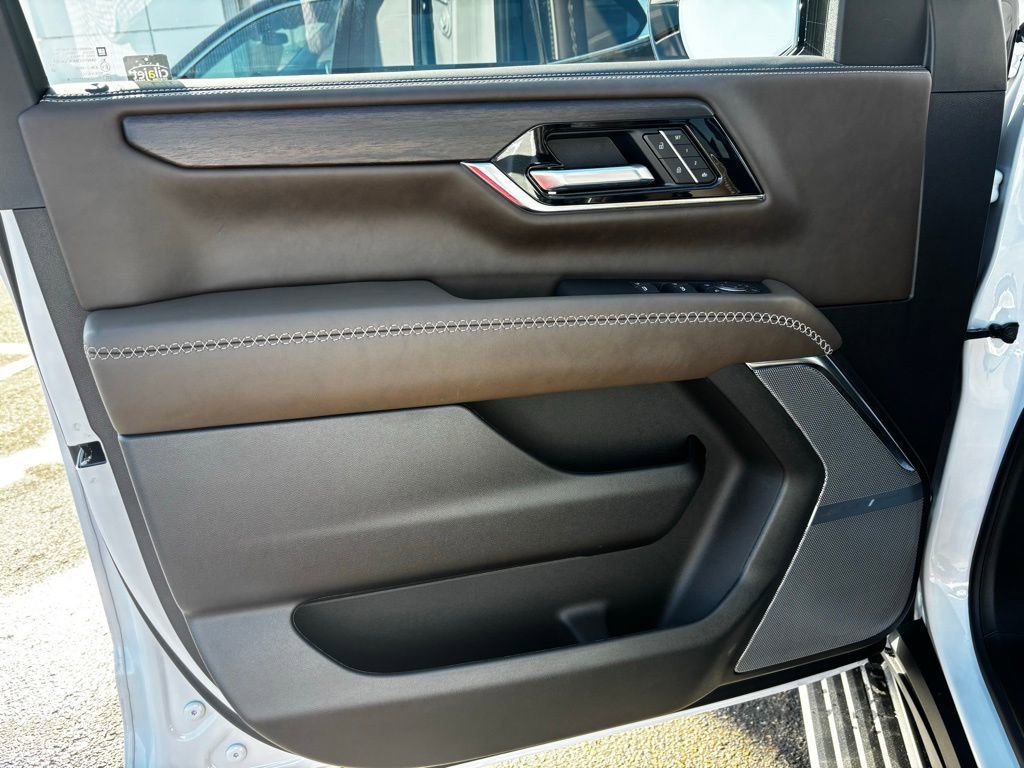 New 2026 GMC Yukon Denali Ultimate image 9