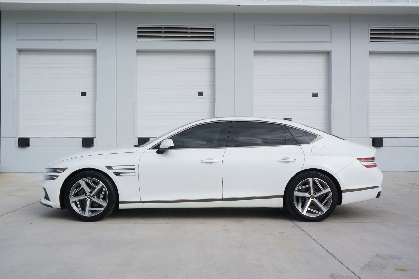 Used 2022 Genesis G80 3.5T Sport image 7