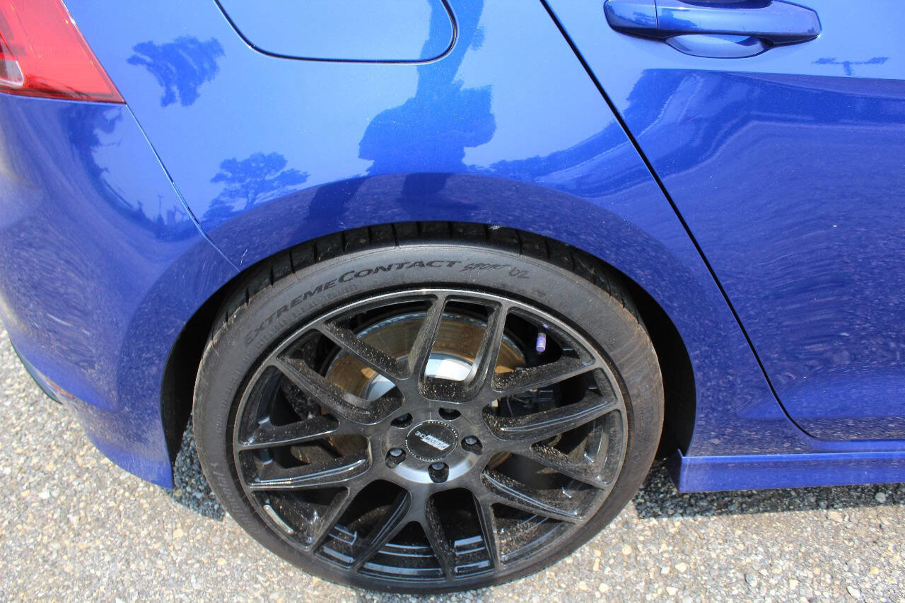 Used 2016 Volkswagen Golf R 4-Door AWD/4WD image 22