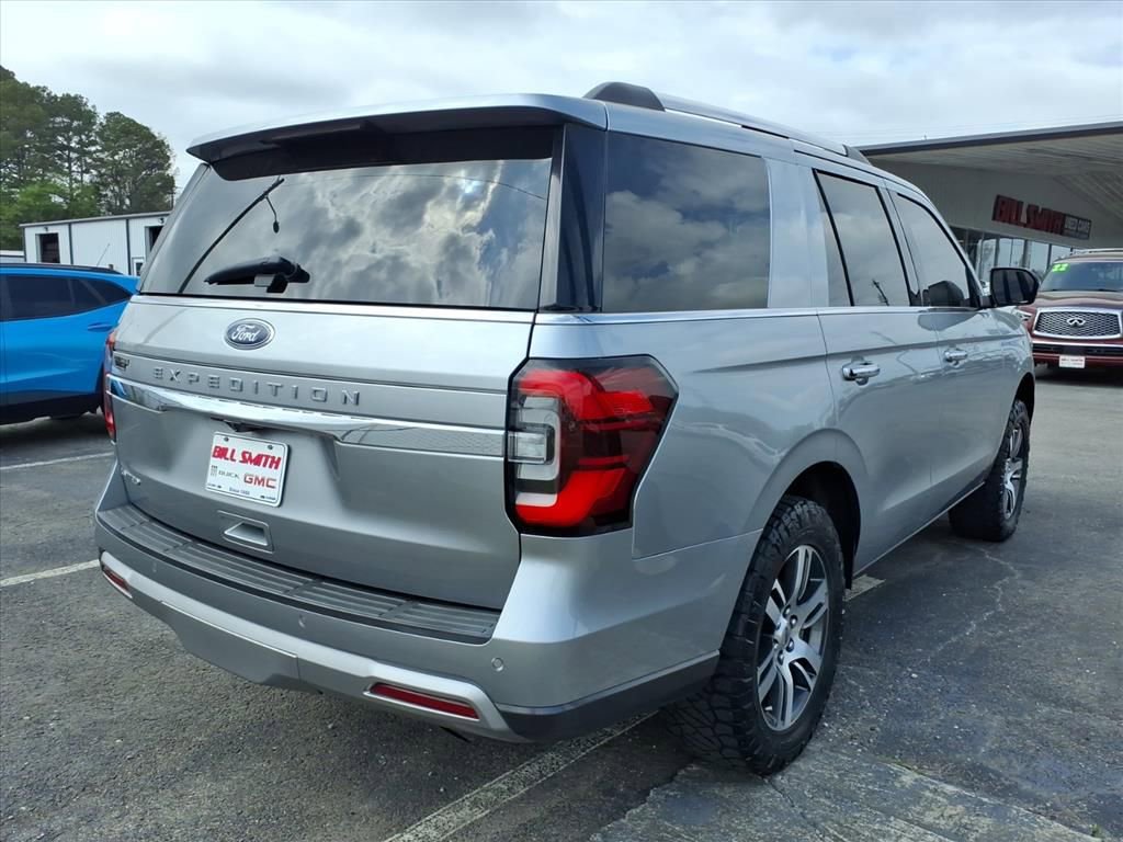 Used 2022 Ford Expedition Limited RWD image 7