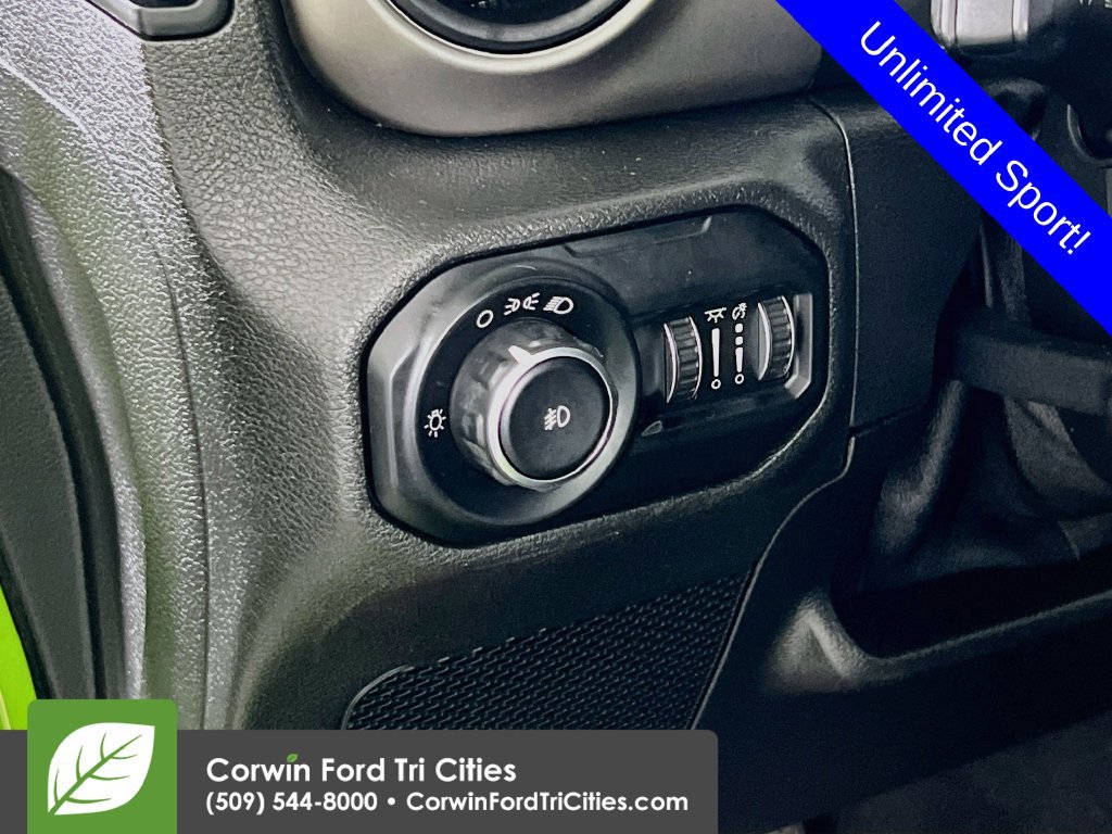 Used 2018 Jeep Wrangler Unlimited Sport AWD/4WD image 19