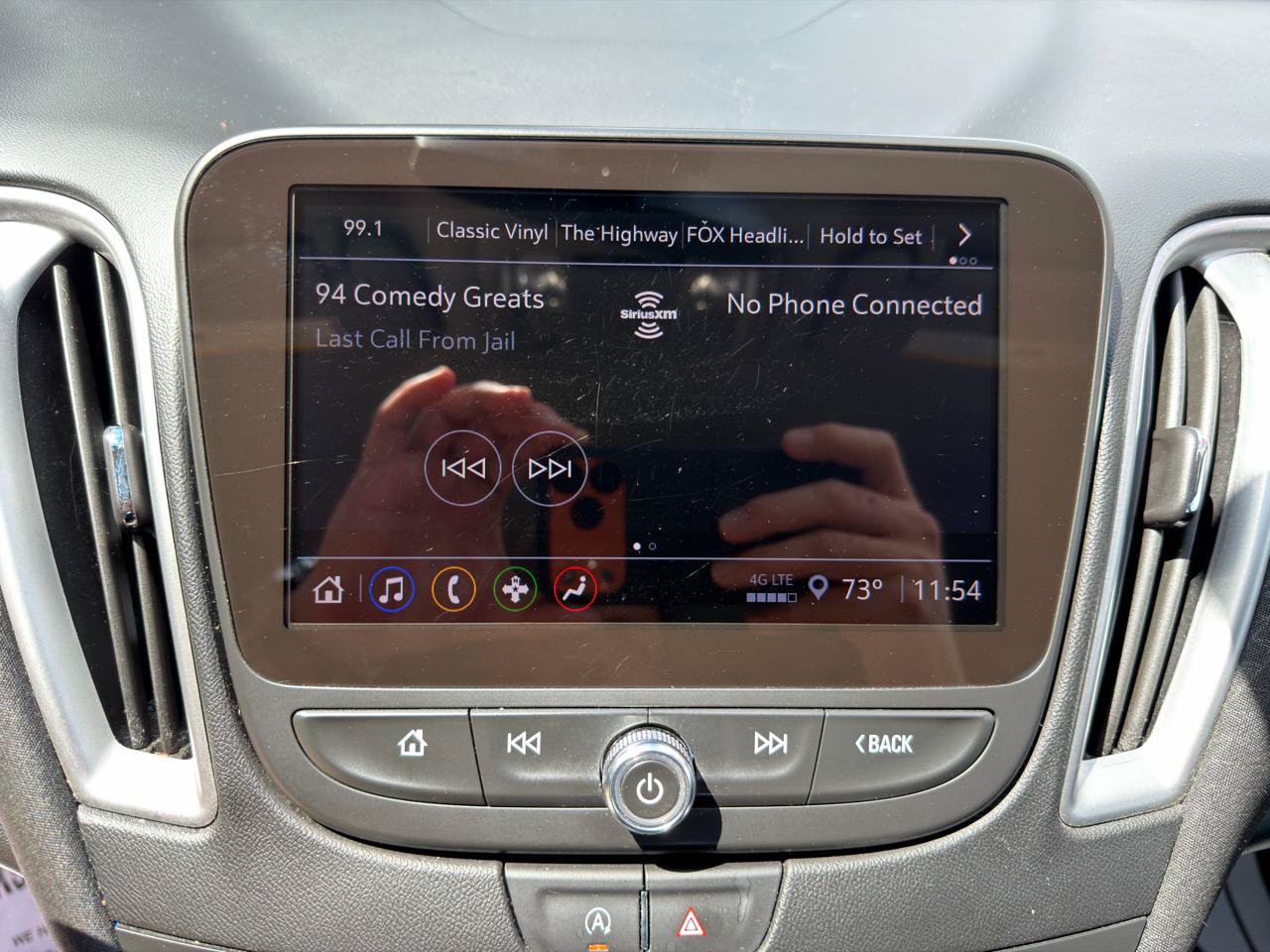 Used 2022 Chevrolet Malibu LT FWD image 13