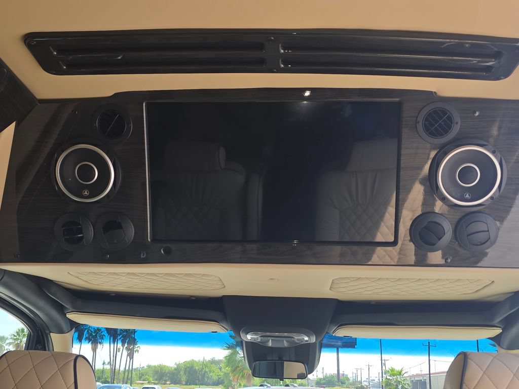 Used 2020 Mercedes-Benz Sprinter 3500 image 23
