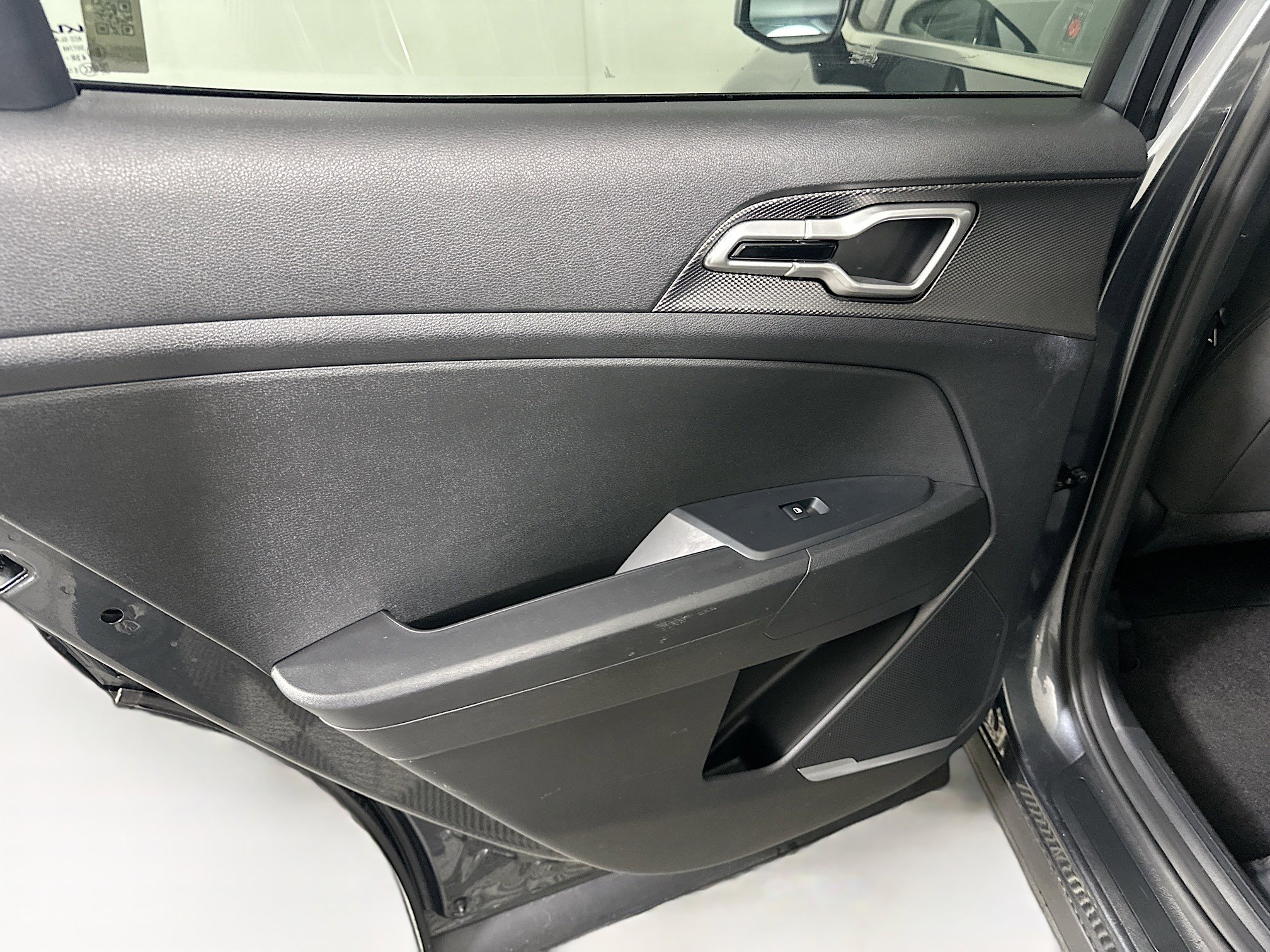 Used 2024 Kia Sportage LX image 24