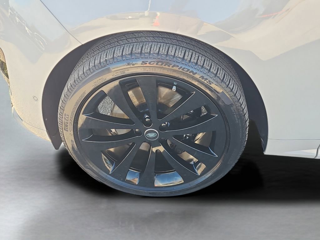 Used 2025 Land Rover Range Rover Sport Dynamic SE image 10