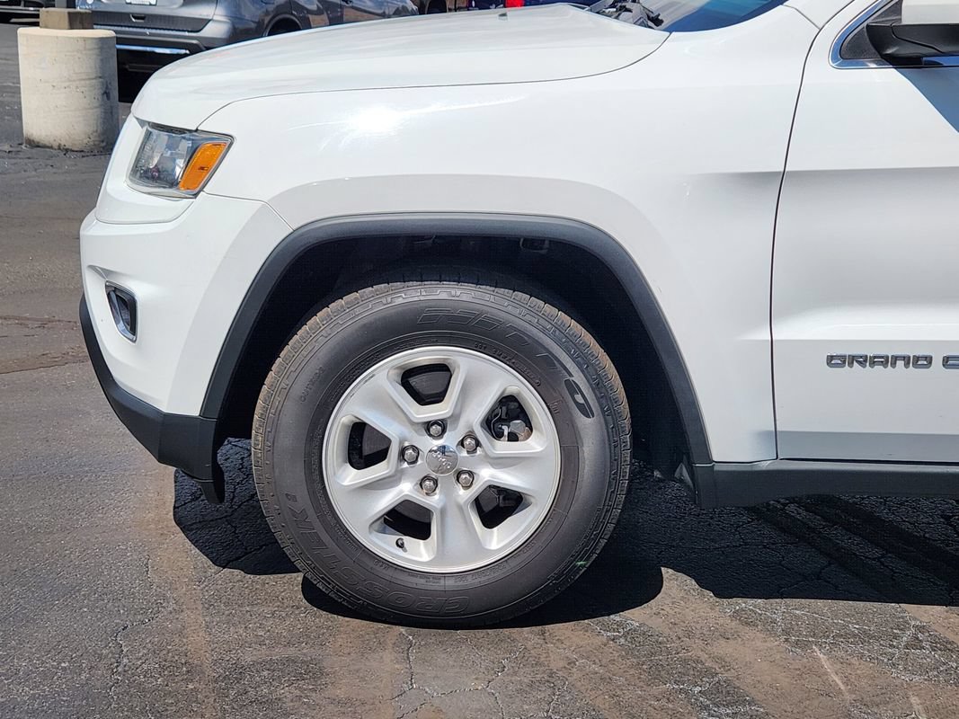 Used 2014 Jeep Grand Cherokee Laredo w/ Quick Order Package 23E AWD/4WD image 11