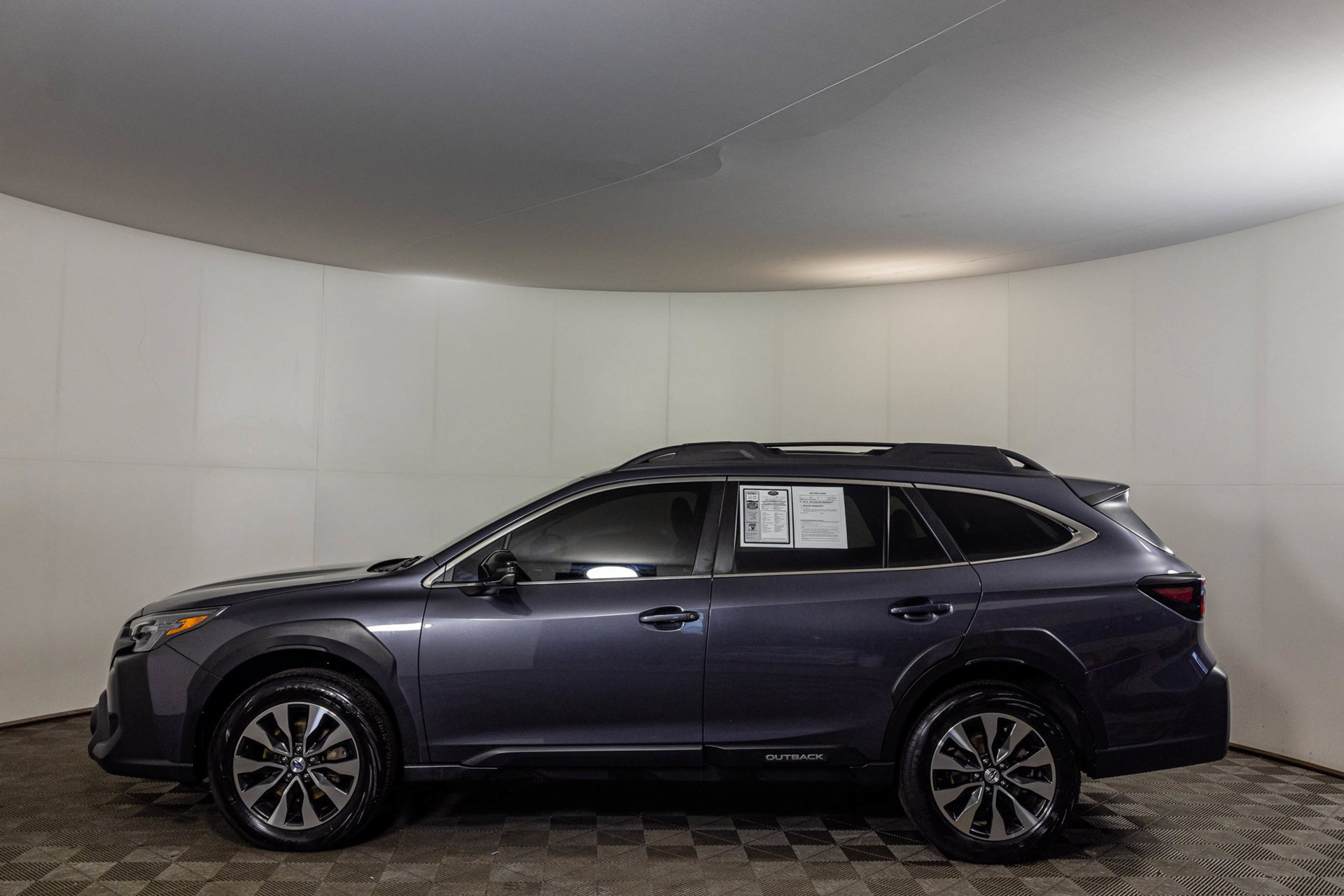 Used 2024 Subaru Outback Limited AWD/4WD image 19