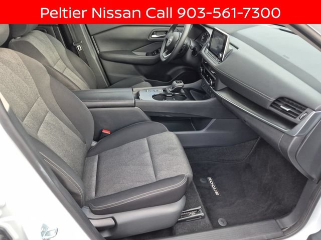 Certified 2024 Nissan Rogue SV FWD image 11