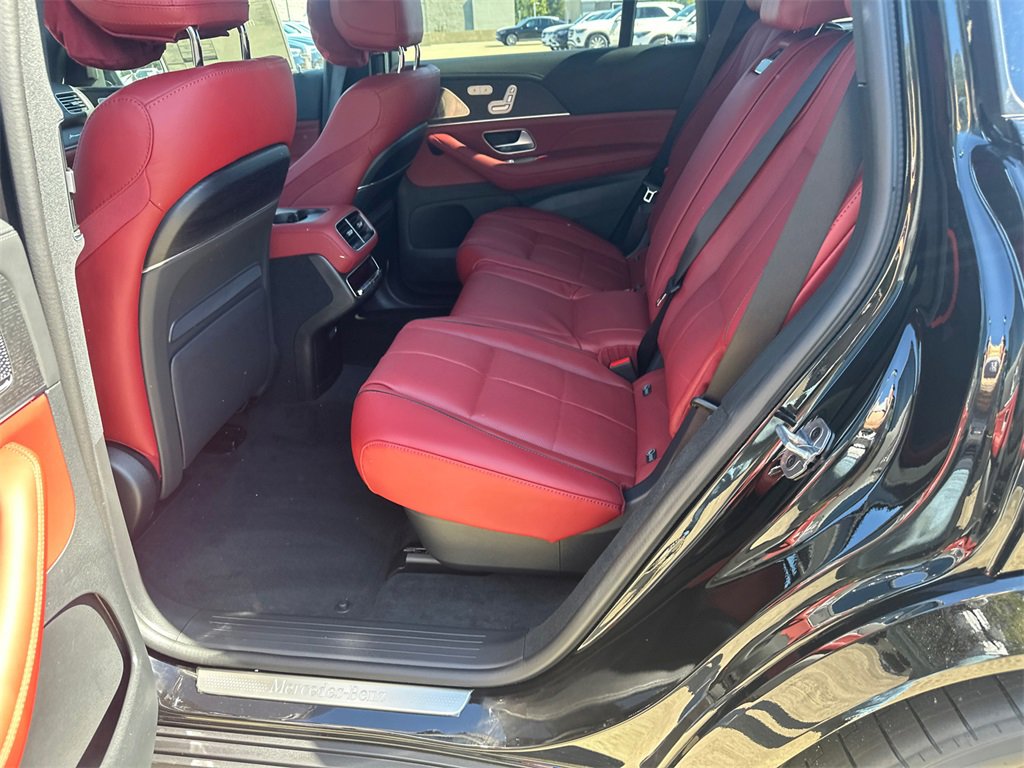 New 2026 Mercedes-Benz GLS 580 4MATIC image 24
