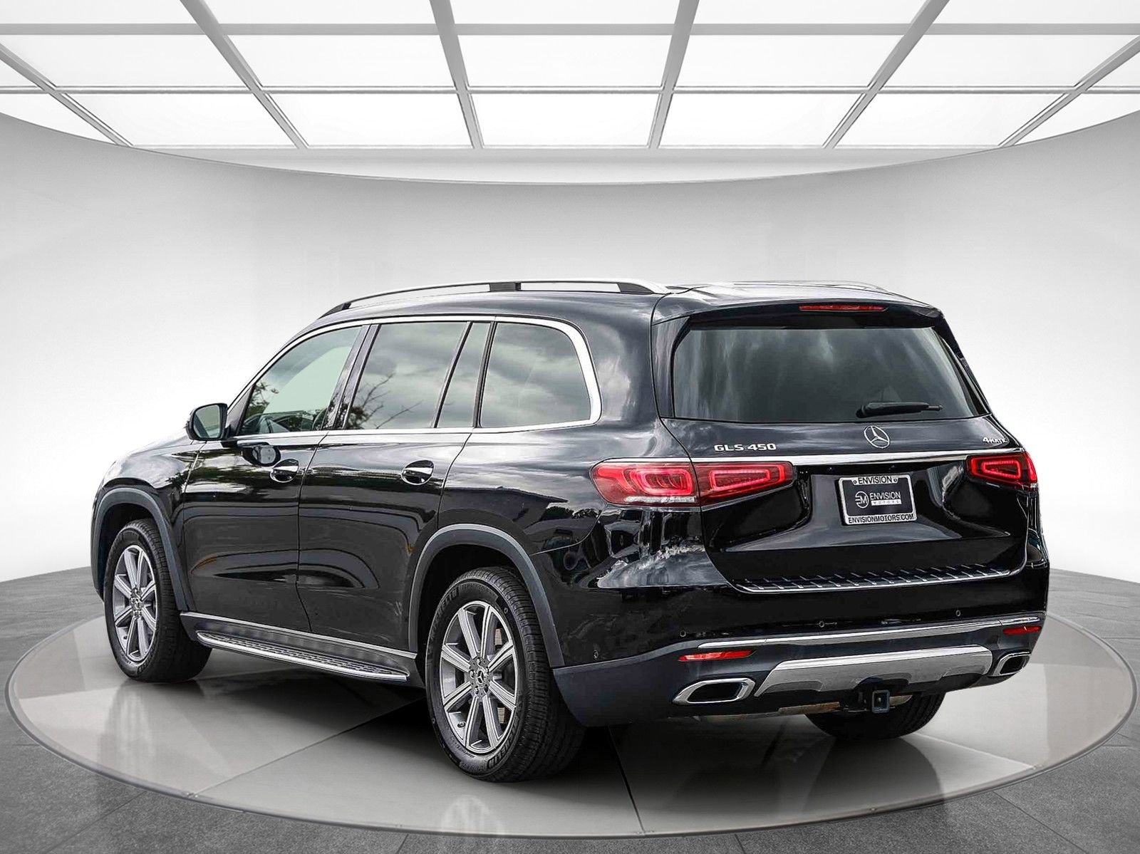 Used 2023 Mercedes-Benz GLS 450 4MATIC image 2