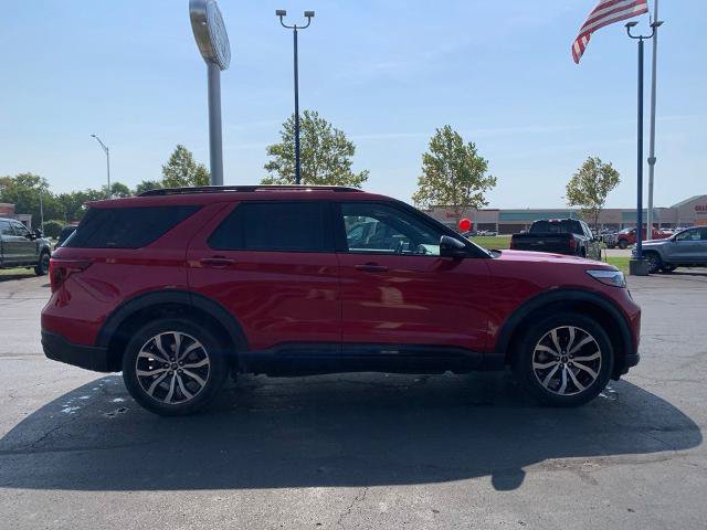 Certified 2023 Ford Explorer ST AWD/4WD image 2
