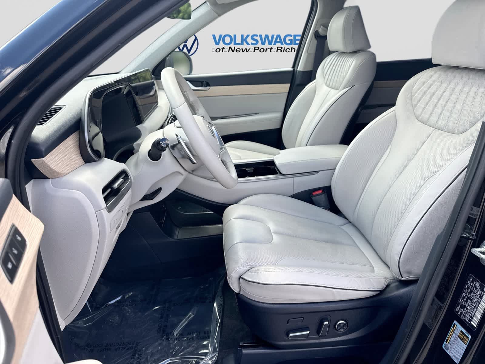 Used 2023 Hyundai Palisade Limited FWD image 22