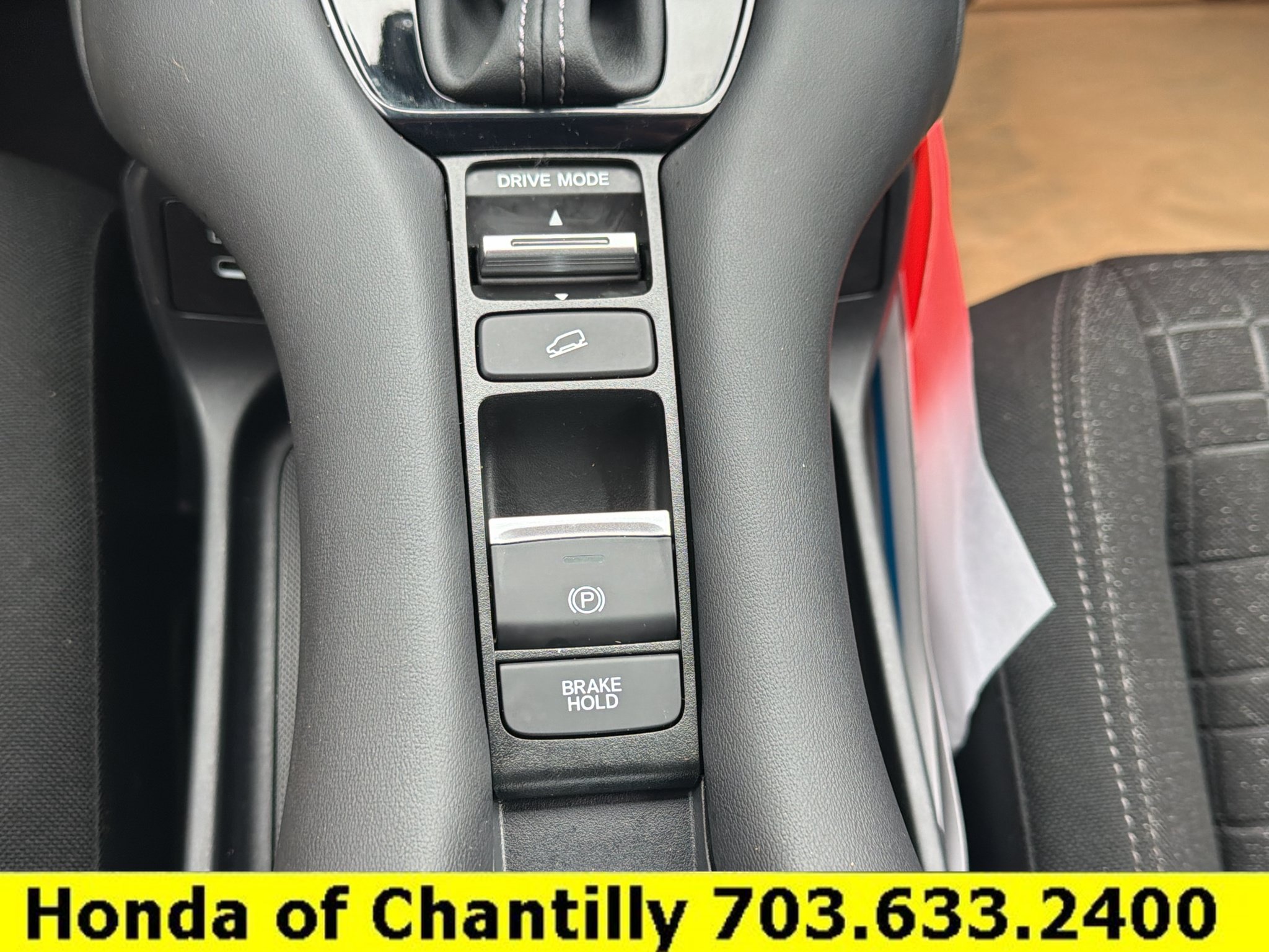 Used 2024 Honda HR-V LX image 15