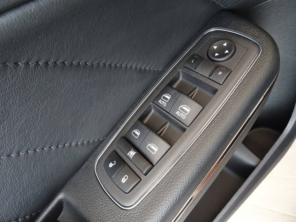 Used 2023 Dodge Charger SRT Hellcat w/ Harman/Kardon Audio Group RWD image 21