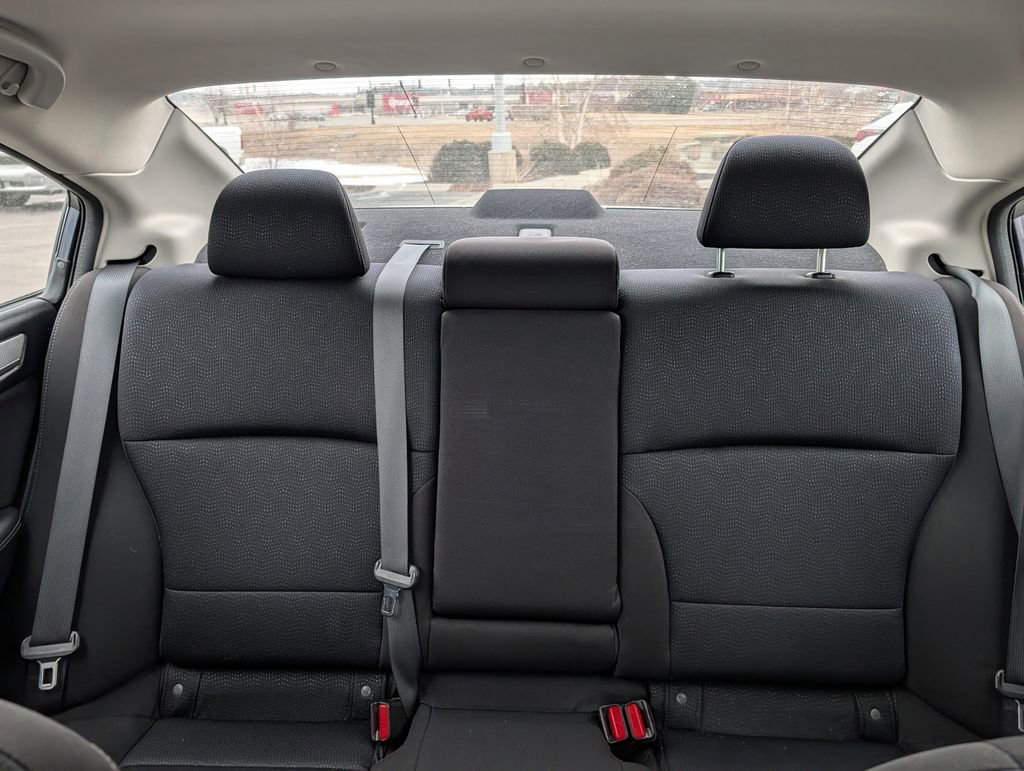Used 2017 Subaru Legacy 2.5i Premium image 13