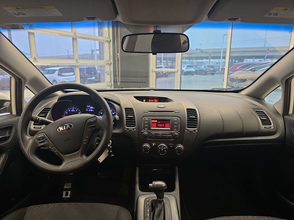 Used 2016 Kia Forte LX image 14