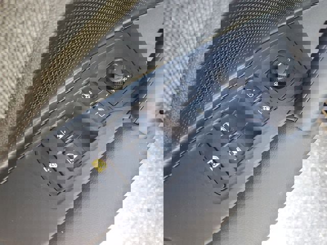 Certified 2025 Volkswagen Tiguan S image 14