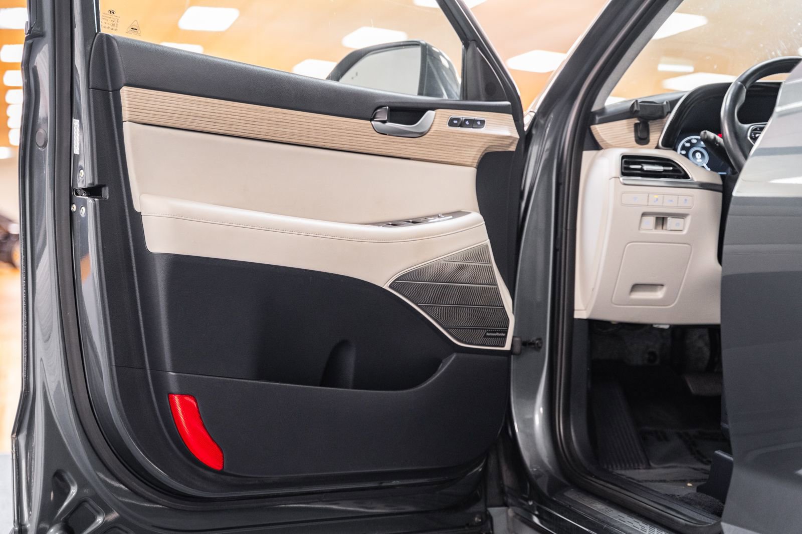 Used 2021 Hyundai Palisade Limited image 46