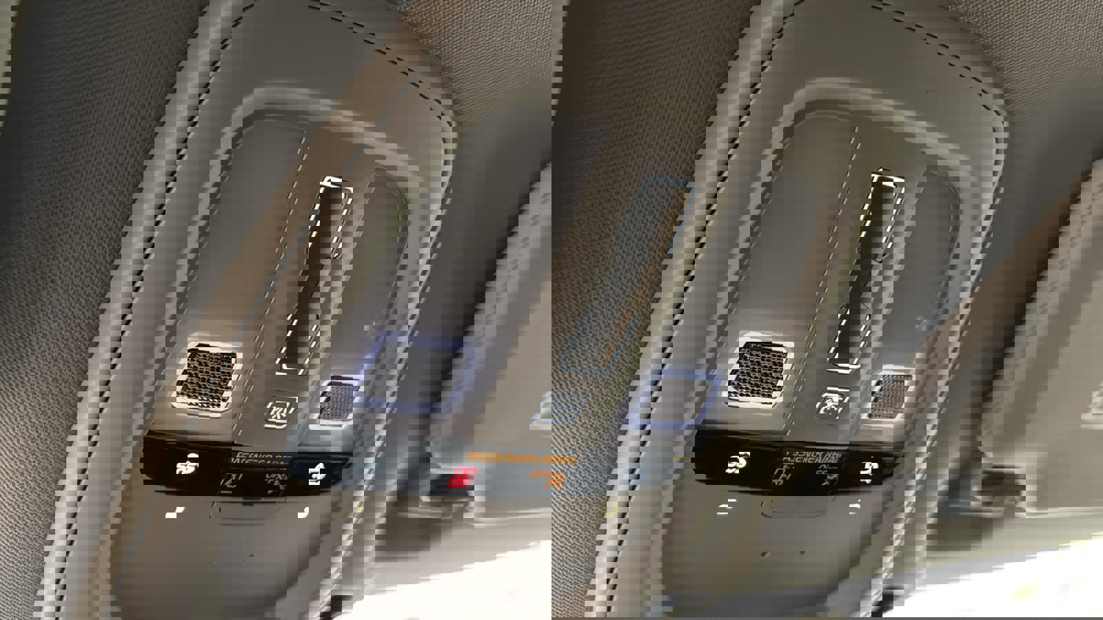 New 2026 Volvo XC90 B6 Plus w/ Protection Package Premier image 20