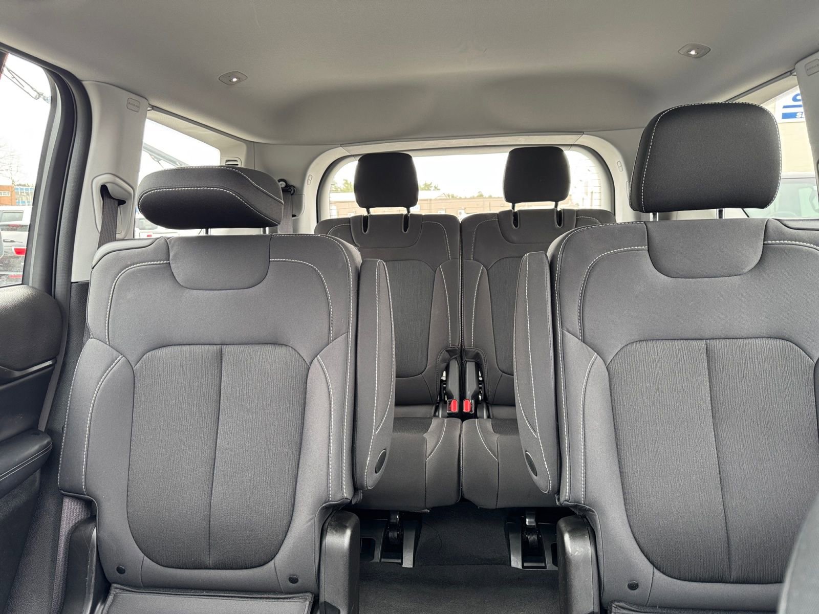 Used 2023 Jeep Grand Cherokee L Laredo w/ Luxury Tech Group I AWD/4WD image 18