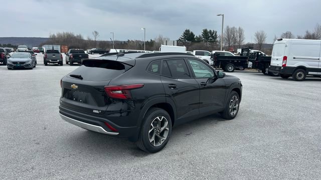 New 2026 Chevrolet Trax LT image 3