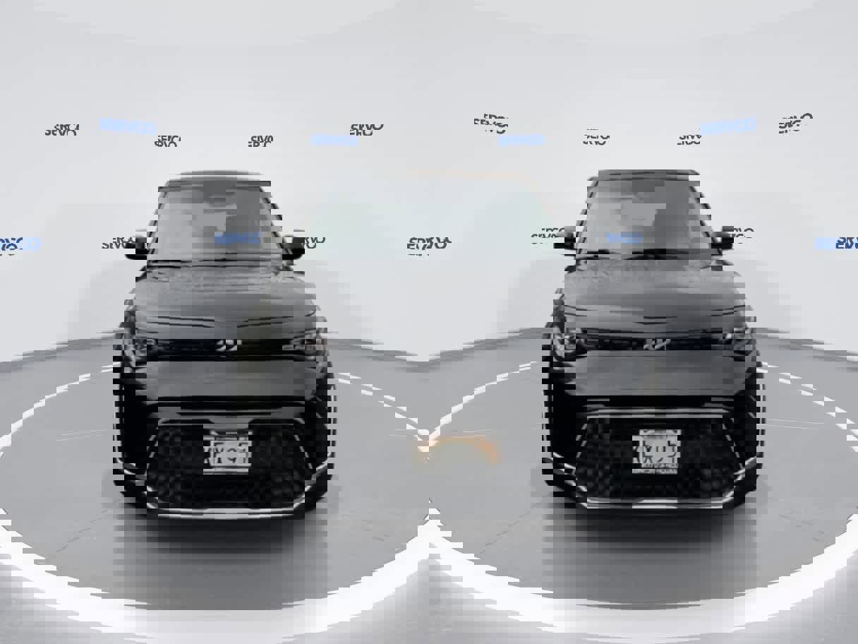 Used 2023 Kia Soul LX w/ LX Technology Package image 3