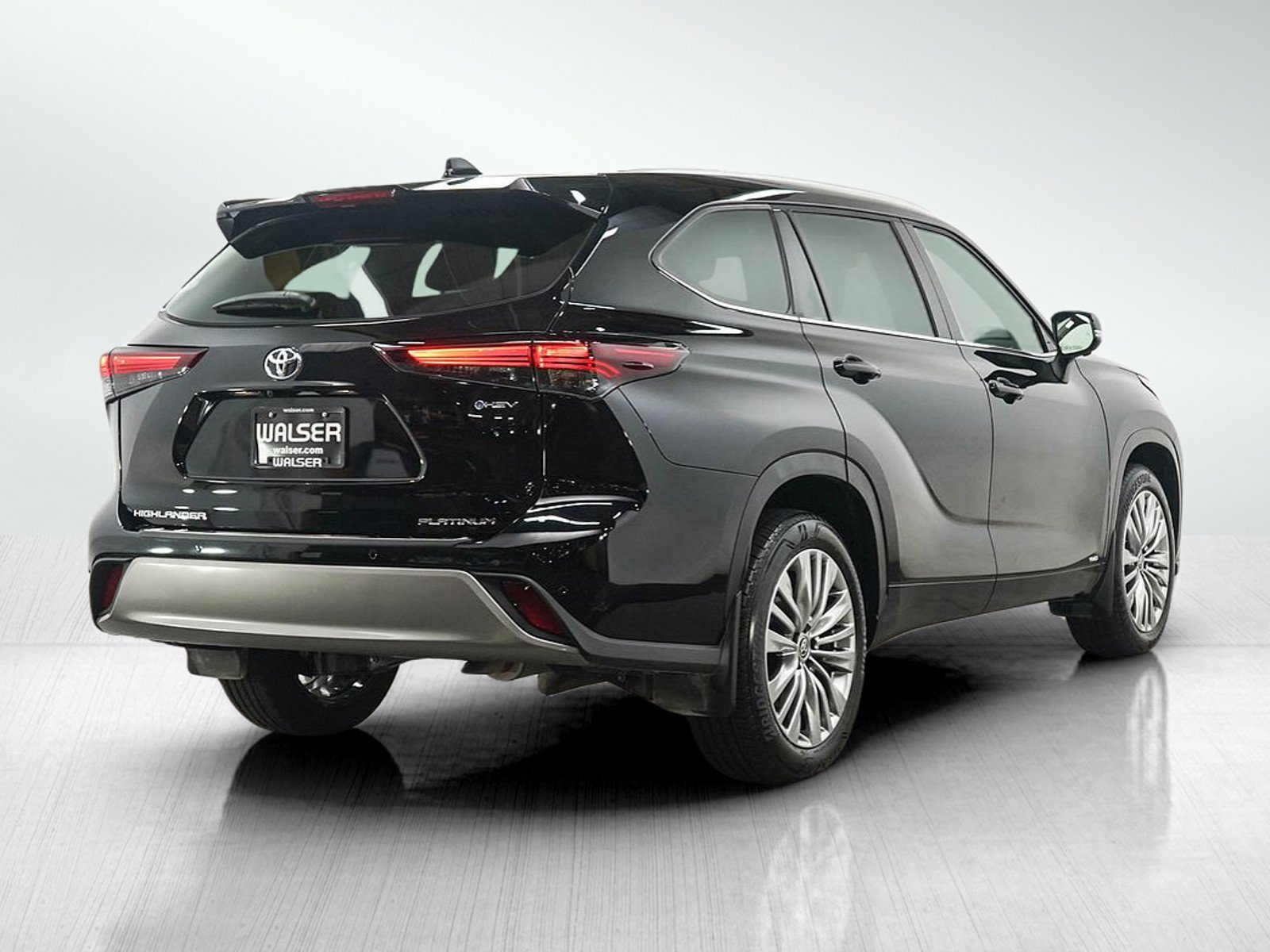 Used 2026 Toyota Highlander Platinum AWD/4WD image 5