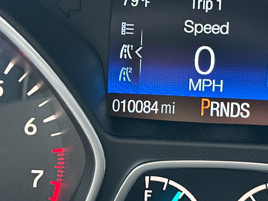Used 2018 Ford Escape SE w/ SE Sync 3 Package AWD/4WD image 4
