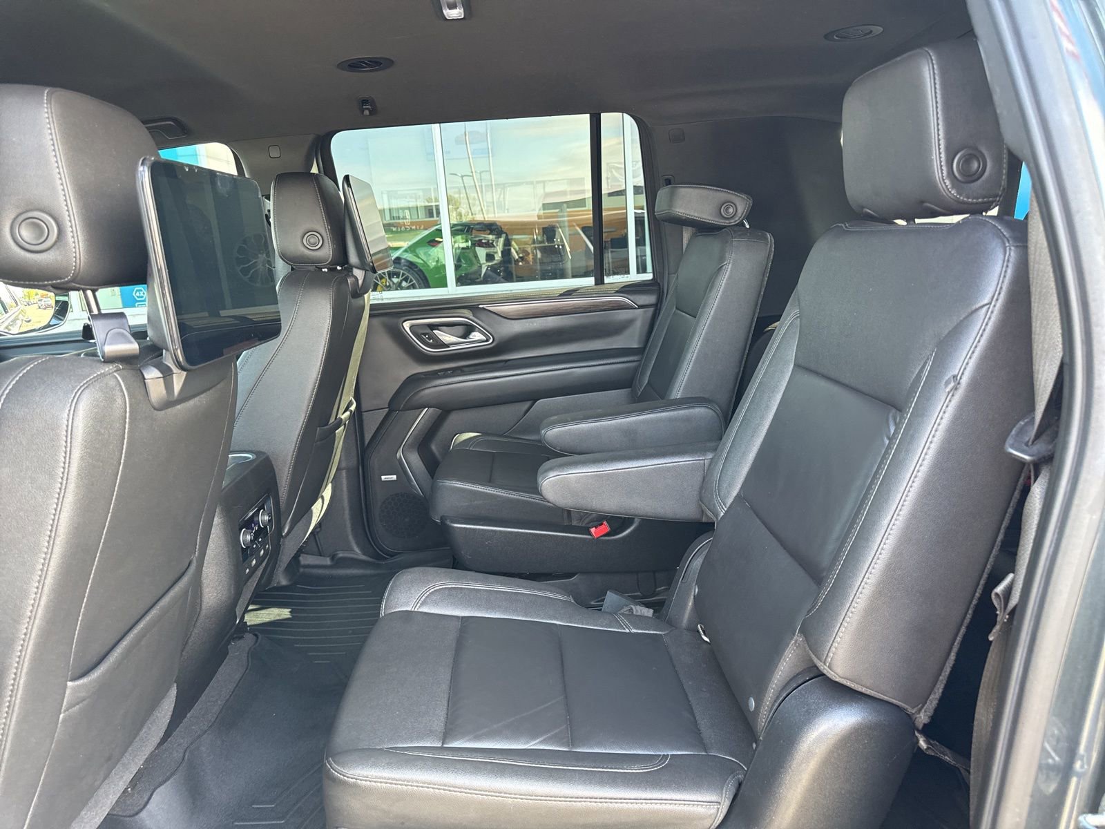 Used 2021 Chevrolet Suburban LT w/ Rear Media and Nav Package AWD/4WD image 18