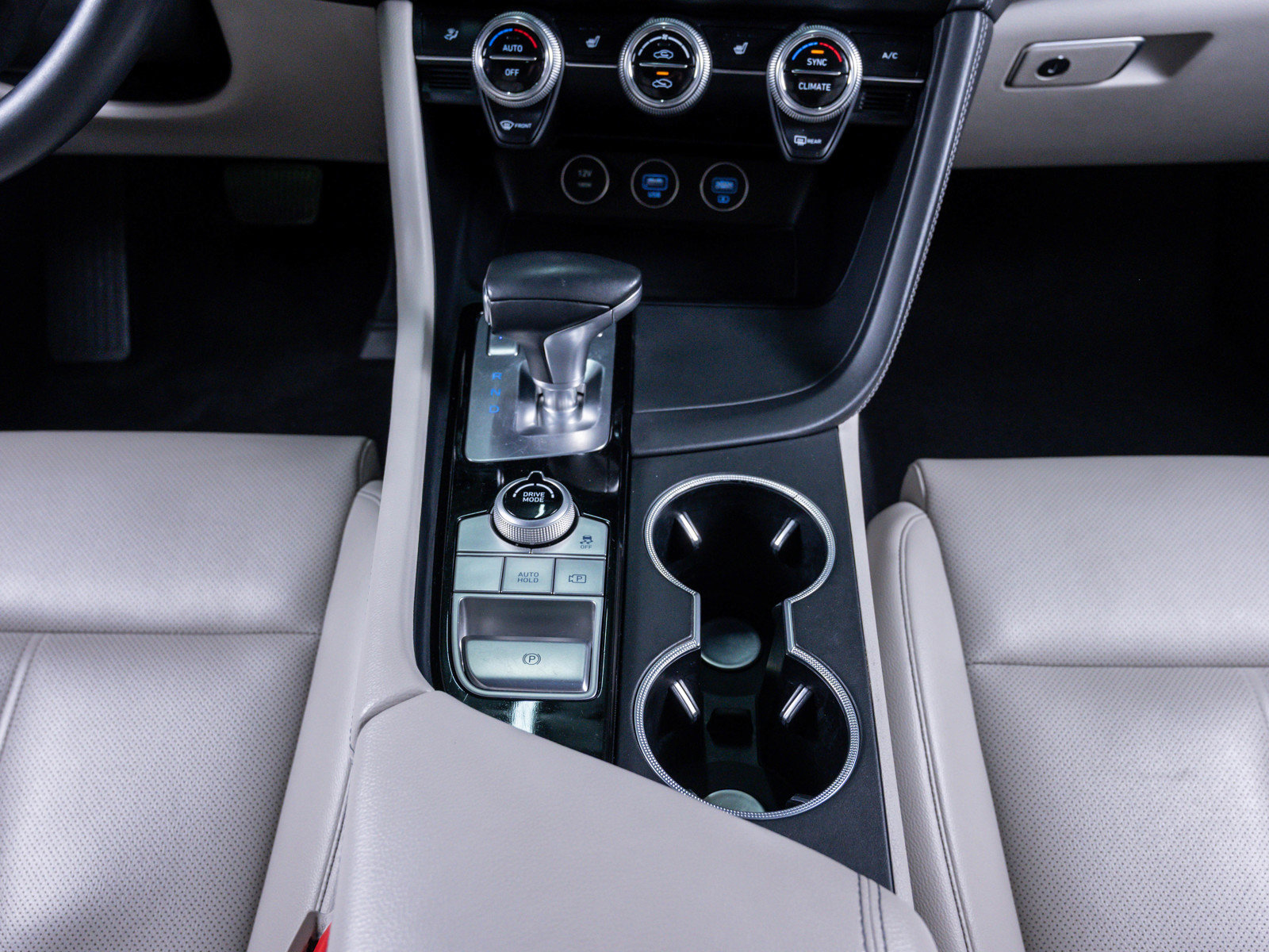 Used 2025 Genesis G80 2.5T Sport Prestige image 28