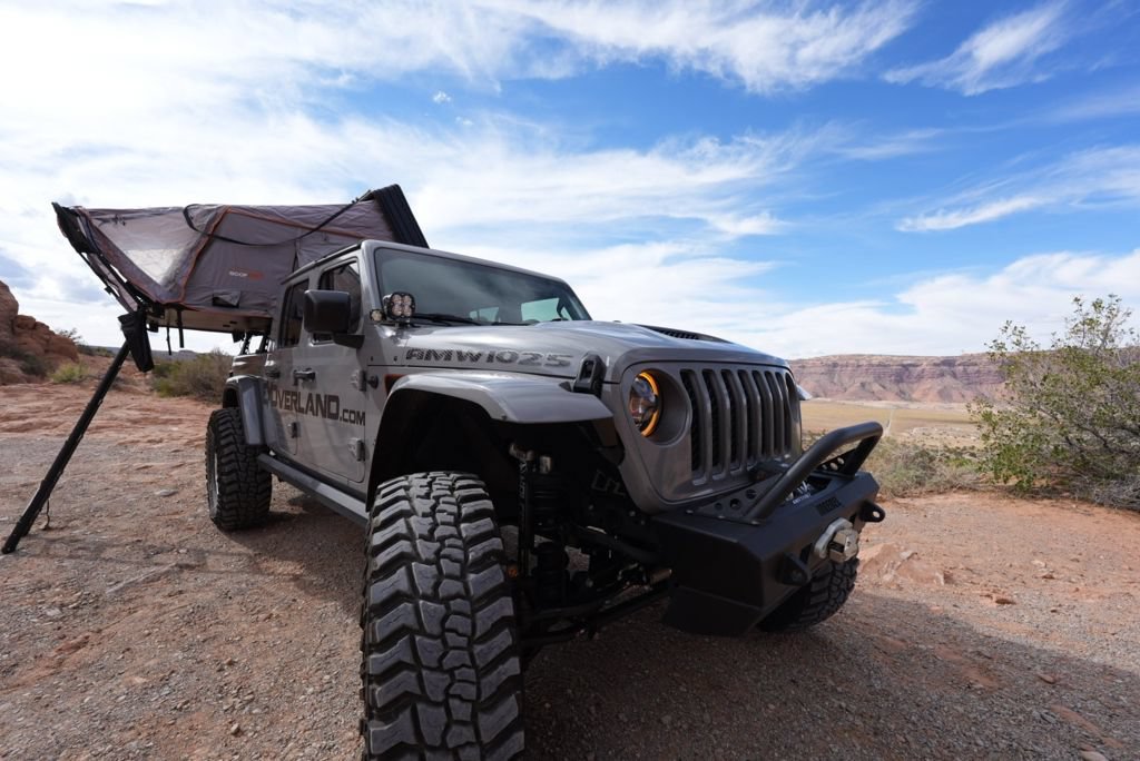 Used 2021 Jeep Gladiator Mojave AWD/4WD image 9