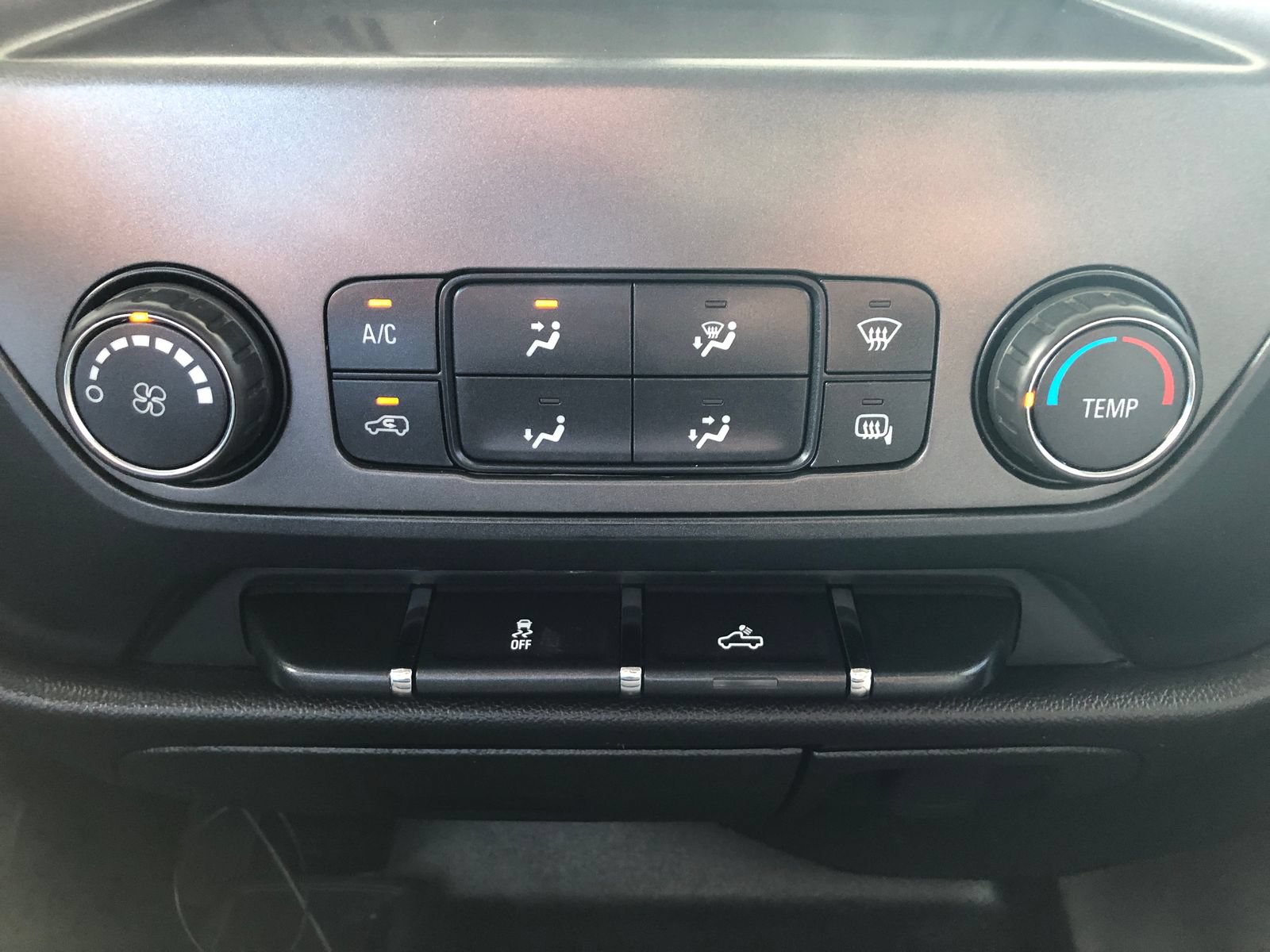 Used 2015 Chevrolet Silverado 2500 W/T w/ WT Convenience Package AWD/4WD image 25